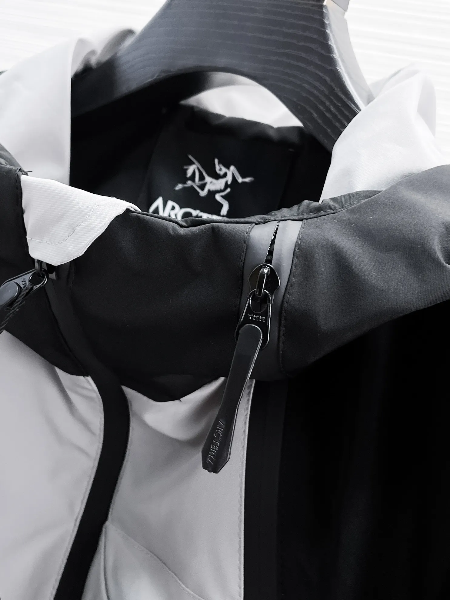Same Style， ， 2026 New Arrival ， Original Premium Breathable ， ， ， Quality。 ， Sizes：M～3XL，